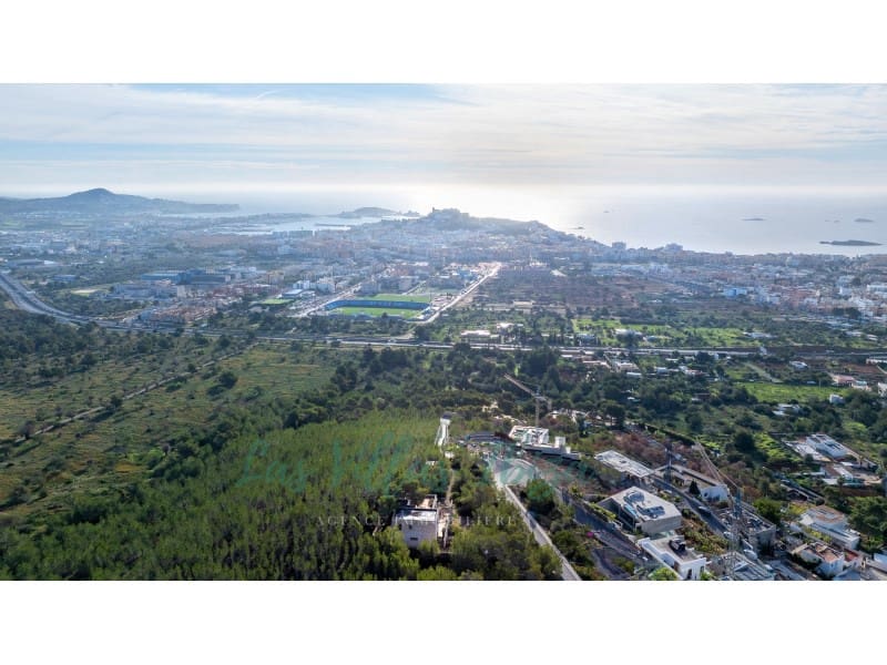 Rakentamaton maa myytävänä paikassa Ibiza kaupunki - 3 070 000 € (Ref: 9200955)