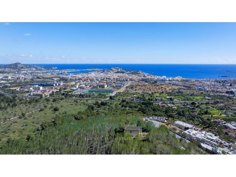 Rakentamaton maa myytävänä paikassa Ibiza kaupunki - 3 070 000 € (Ref: 9200955)