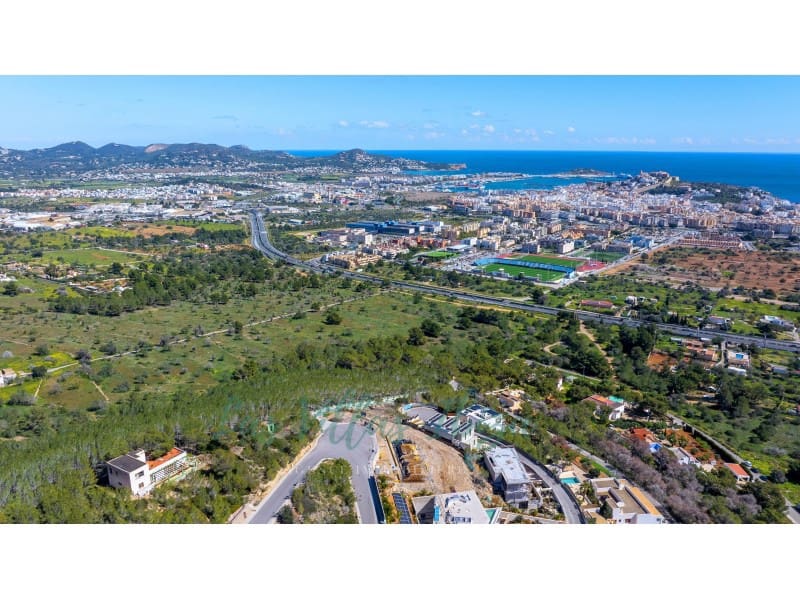 Rakentamaton maa myytävänä paikassa Ibiza kaupunki - 3 070 000 € (Ref: 9200955)