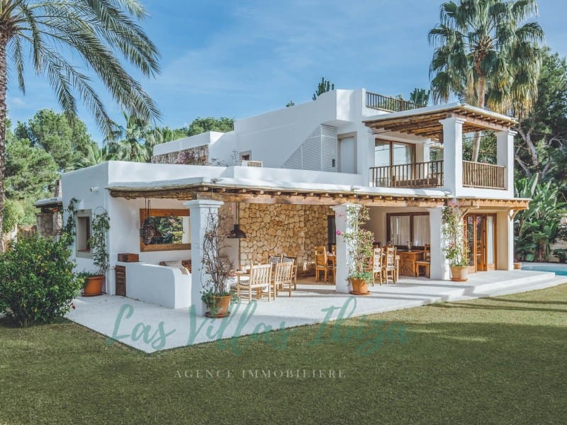 5 soverom Villa til salgs i Es Cubells med svømmebasseng garasje - € 5 800 000 (Ref: 9220363)