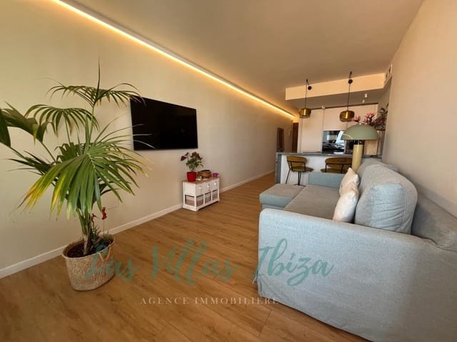 2 makuuhuone Huoneisto myytävänä paikassa Playa d'en Bossa, San Jose / Sant Josep de Sa Talaia mukana uima-altaan 
autotalli - 645 000 € (Ref: 9247508)