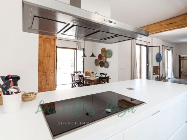 4 Zimmer Villa zu verkaufen in Santa Gertrudis de Fruitera, Santa Eulalia / Santa Eularia mit Pool - 5.590.000 € (Ref: 9266505)