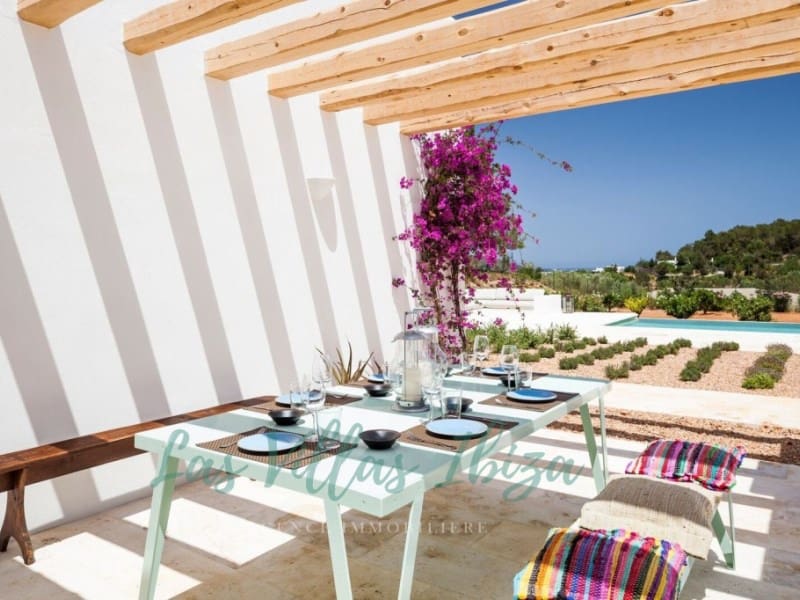 4 bedroom Villa for sale in Santa Gertrudis de Fruitera with pool - € 5,590,000 (Ref: 9266505)