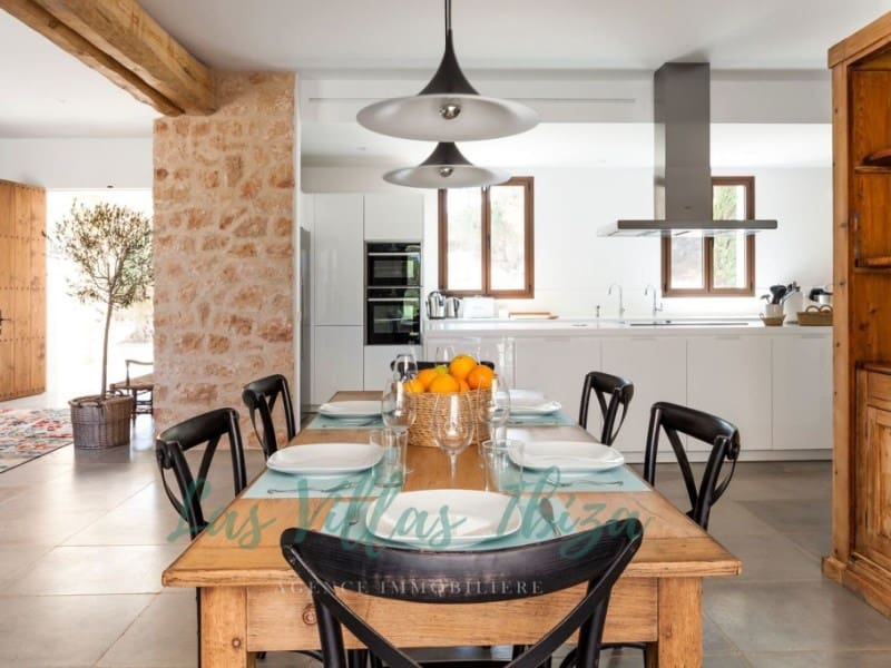 4 bedroom Villa for sale in Santa Gertrudis de Fruitera with pool - € 5,590,000 (Ref: 9266505)