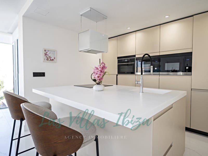 3 slaapkamer Flat te koop in Ibiza dorp - € 1.760.000 (Ref: 9272603)