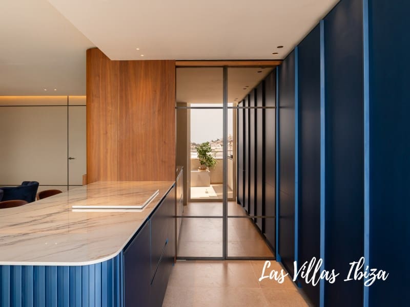 3 soveværelse Lejlighed til salg i Ibiza by med swimmingpool - € 3.900.000 (Ref: 9297199)