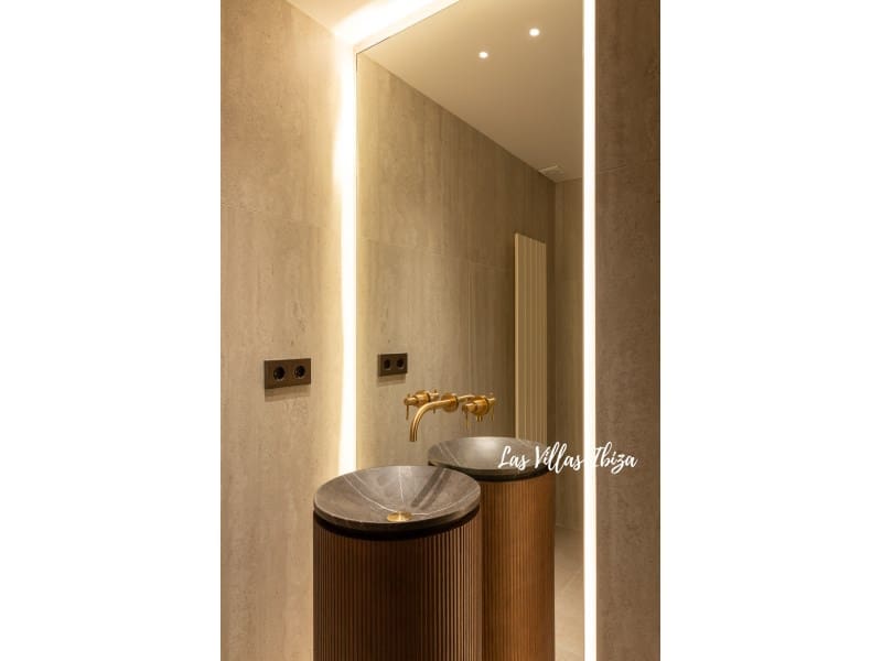 3 soveværelse Lejlighed til salg i Ibiza by med swimmingpool - € 3.900.000 (Ref: 9297199)