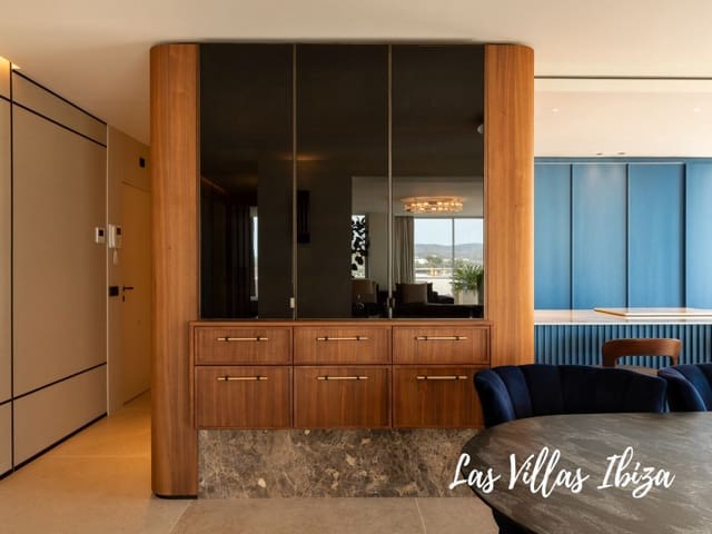 3 soveværelse Lejlighed til salg i Ibiza by med swimmingpool - € 3.900.000 (Ref: 9297199)