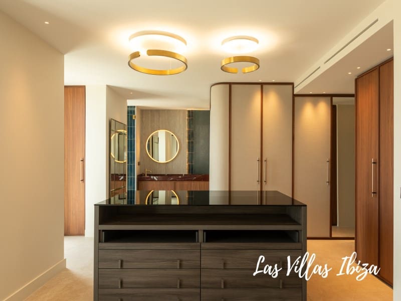 3 soveværelse Lejlighed til salg i Ibiza by med swimmingpool - € 3.900.000 (Ref: 9297199)