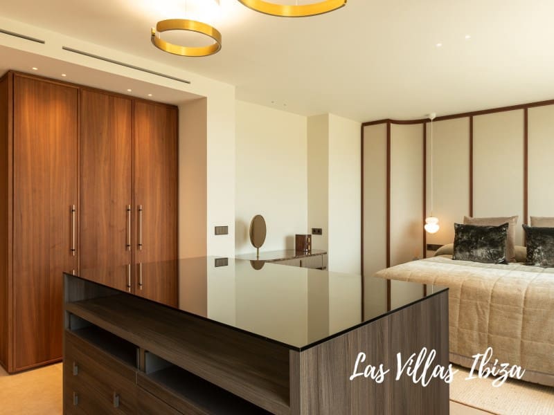 3 soveværelse Lejlighed til salg i Ibiza by med swimmingpool - € 3.900.000 (Ref: 9297199)