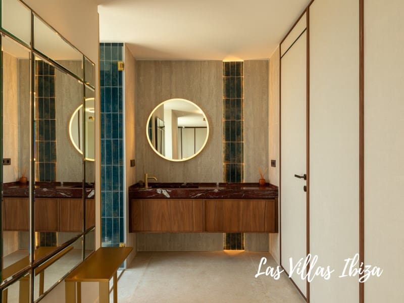 3 soveværelse Lejlighed til salg i Ibiza by med swimmingpool - € 3.900.000 (Ref: 9297199)