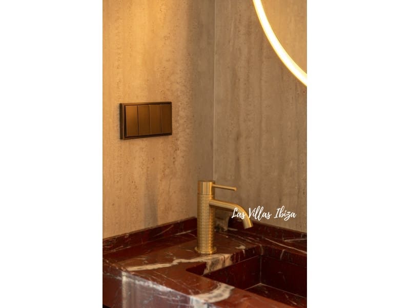 3 soveværelse Lejlighed til salg i Ibiza by med swimmingpool - € 3.900.000 (Ref: 9297199)