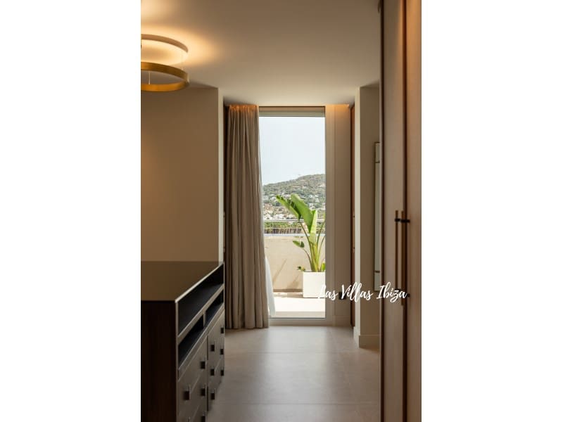 3 soveværelse Lejlighed til salg i Ibiza by med swimmingpool - € 3.900.000 (Ref: 9297199)