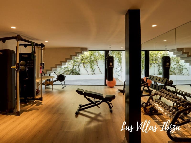 4 soverom Villa til salgs i Es Cubells med svømmebasseng - € 7 200 000 (Ref: 9303534)