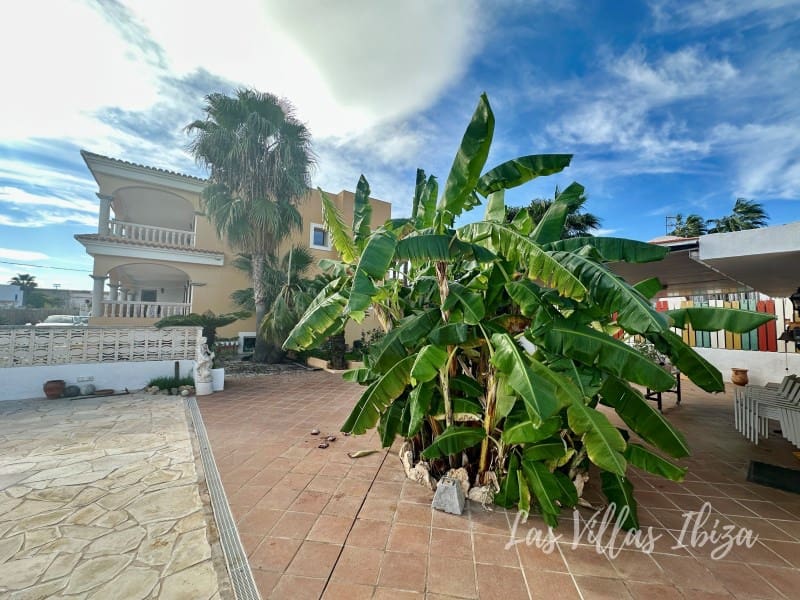 6 slaapkamer Villa te koop in Ibiza dorp met zwembad garage - € 2.165.000 (Ref: 9341204)