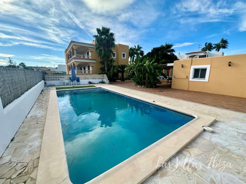 6 slaapkamer Villa te koop in Ibiza dorp met zwembad garage - € 2.165.000 (Ref: 9341204)