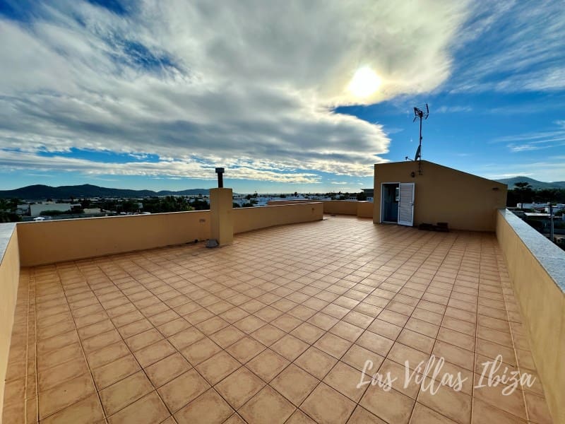 6 slaapkamer Villa te koop in Ibiza dorp met zwembad garage - € 2.165.000 (Ref: 9341204)