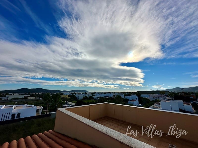 6 slaapkamer Villa te koop in Ibiza dorp met zwembad garage - € 2.165.000 (Ref: 9341204)