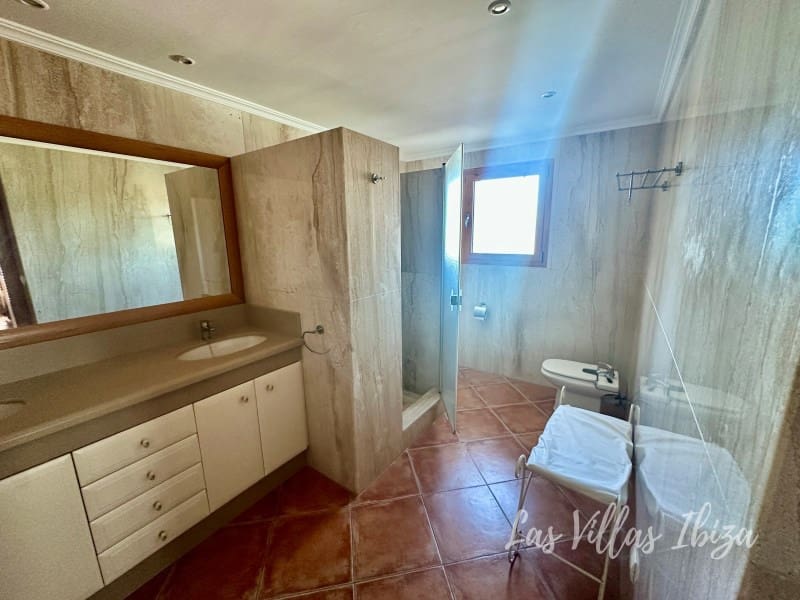 6 slaapkamer Villa te koop in Ibiza dorp met zwembad garage - € 2.165.000 (Ref: 9341204)