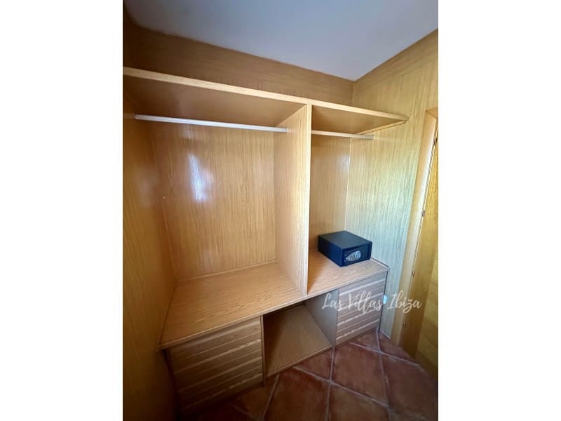 6 slaapkamer Villa te koop in Ibiza dorp met zwembad garage - € 2.165.000 (Ref: 9341204)