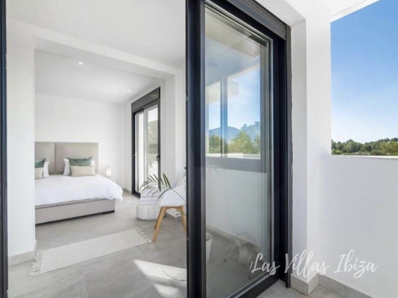 4 sypialnia Willa na sprzedaż w Santa Eulalia / Santa Eularia - 2 090 000 € (Ref: 9349333)