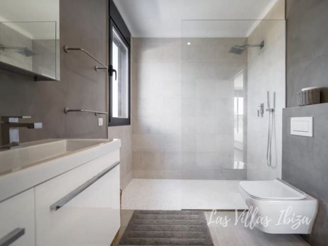 4 sypialnia Willa na sprzedaż w Santa Eulalia / Santa Eularia - 2 090 000 € (Ref: 9349333)