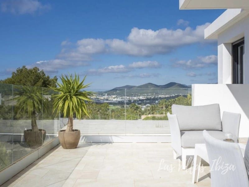 4 sypialnia Willa na sprzedaż w Santa Eulalia / Santa Eularia - 2 090 000 € (Ref: 9349333)