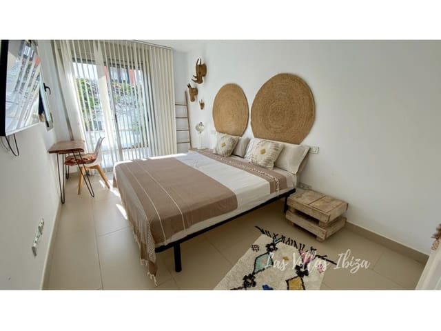 2 bedroom Apartment for sale in Ibiza / Eivissa town - € 880,000 (Ref: 9349334)