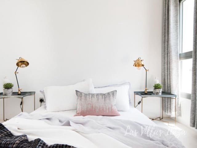 3 bedroom Townhouse for sale in Sant Agusti des Vedra, San Jose / Sant Josep de Sa Talaia - € 1,273,000 (Ref: 9362845)