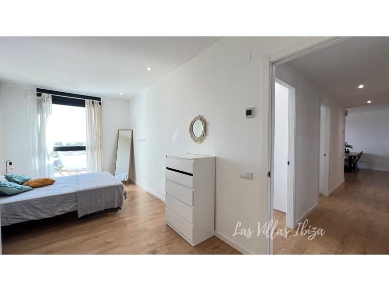 3 bedroom Apartment for sale in Ibiza / Eivissa town with garage - € 950,000 (Ref: 9398324)