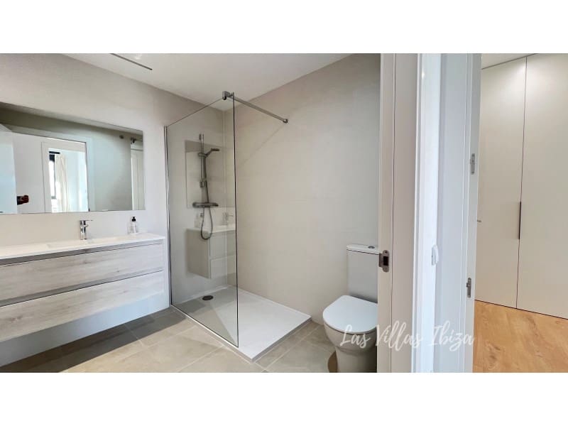 3 bedroom Apartment for sale in Ibiza / Eivissa town with garage - € 950,000 (Ref: 9398324)