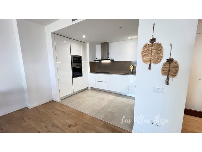 3 bedroom Apartment for sale in Ibiza / Eivissa town with garage - € 950,000 (Ref: 9398324)