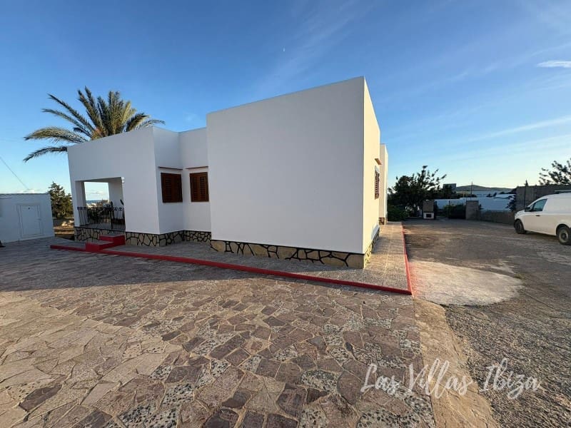 4 soveværelse Finca/Landehus til salg i San Jose / Sant Josep de Sa Talaia - € 2.000.000 (Ref: 9438255)