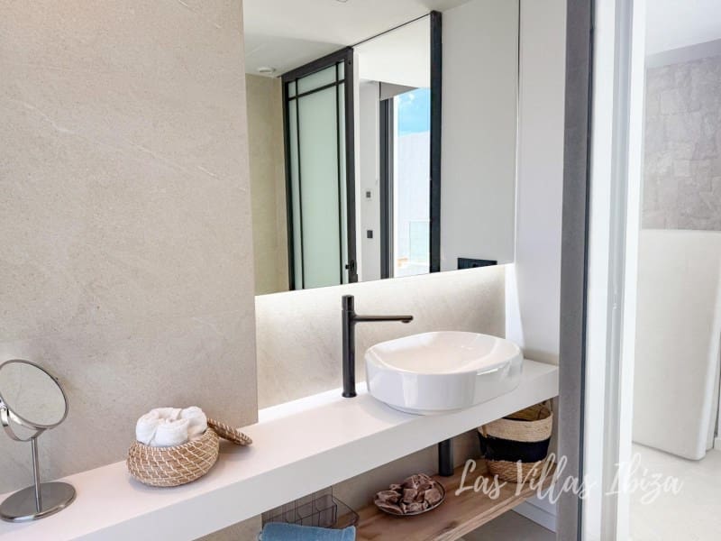 3 slaapkamer Villa te koop in Cala Vadella - € 970.000 (Ref: 9452129)