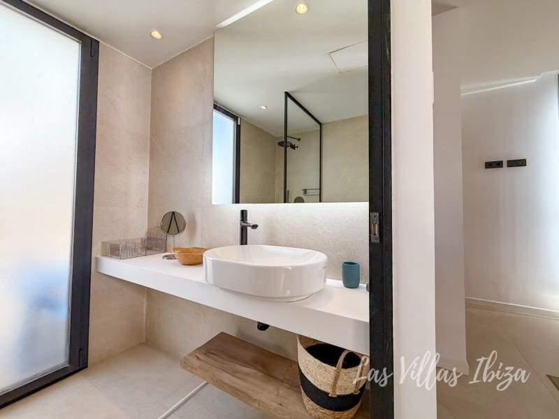 3 slaapkamer Villa te koop in Cala Vadella - € 970.000 (Ref: 9452129)