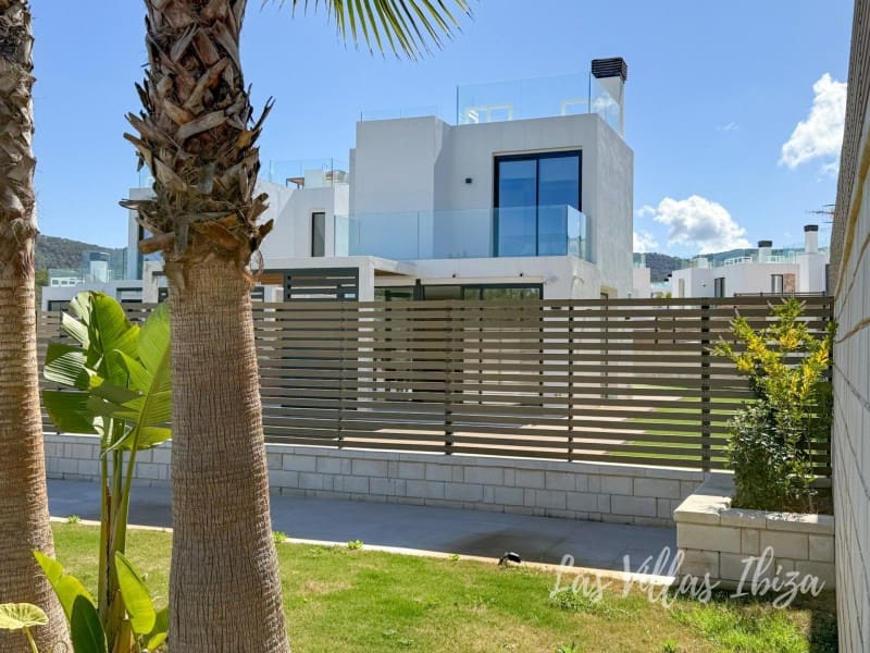 3 slaapkamer Villa te koop in Cala Vadella - € 970.000 (Ref: 9452129)