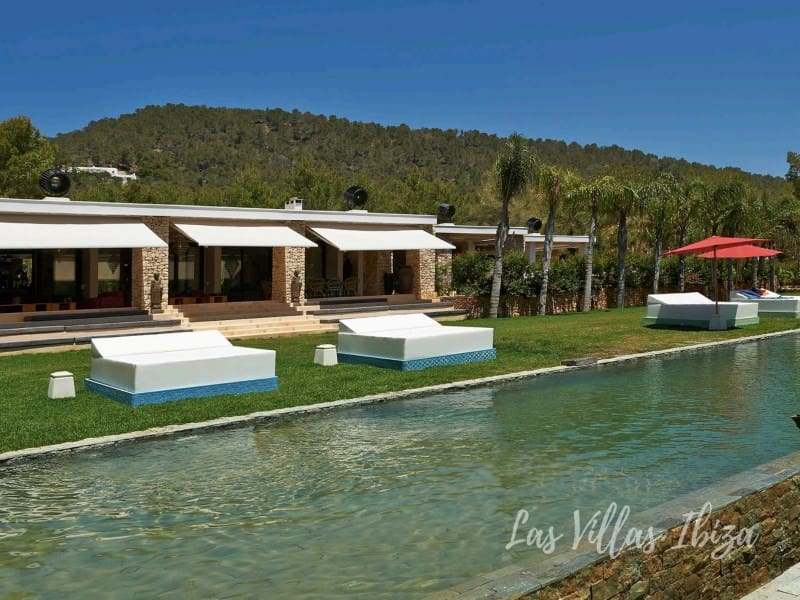 9 sovrum Villa till salu i Es Cubells med pool - 18 800 000 € (Ref: 9488460)