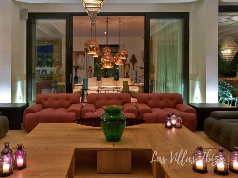 9 sovrum Villa till salu i Es Cubells med pool - 18 800 000 € (Ref: 9488460)