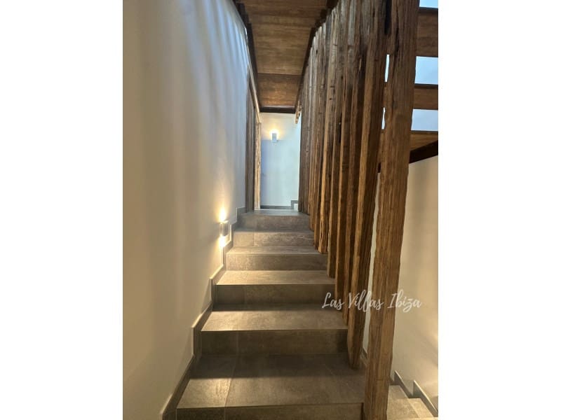 3 bedroom Villa for sale in Santa Eulalia / Santa Eularia with pool - € 3,250,000 (Ref: 9504667)