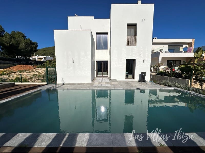 3 bedroom Villa for sale in Santa Eulalia / Santa Eularia with pool - € 3,250,000 (Ref: 9504667)