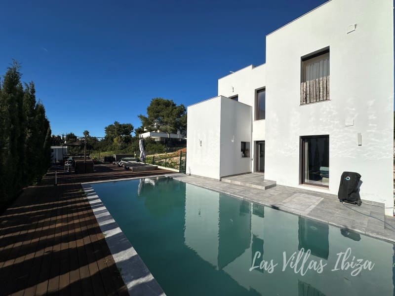 3 bedroom Villa for sale in Santa Eulalia / Santa Eularia with pool - € 3,250,000 (Ref: 9504667)