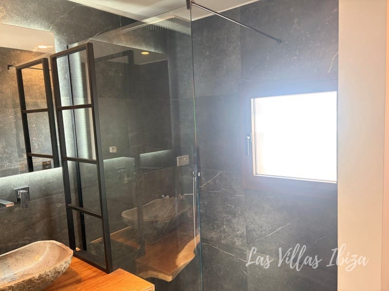 3 bedroom Villa for sale in Santa Eulalia / Santa Eularia with pool - € 3,250,000 (Ref: 9504667)