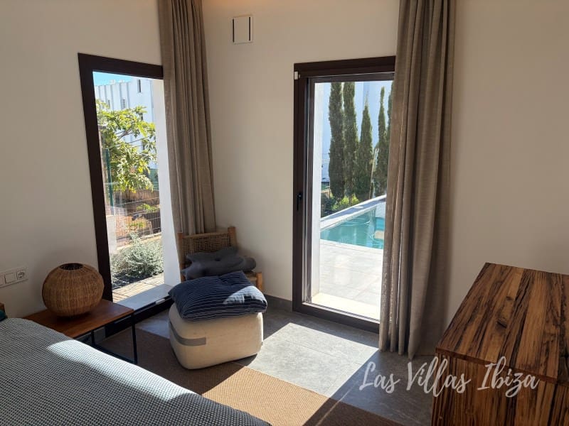 3 bedroom Villa for sale in Santa Eulalia / Santa Eularia with pool - € 3,250,000 (Ref: 9504667)