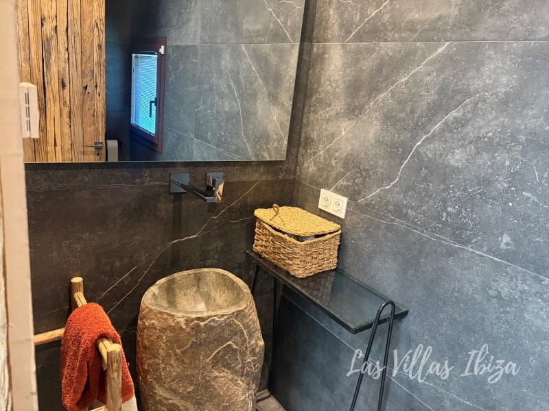 3 bedroom Villa for sale in Santa Eulalia / Santa Eularia with pool - € 3,250,000 (Ref: 9504667)