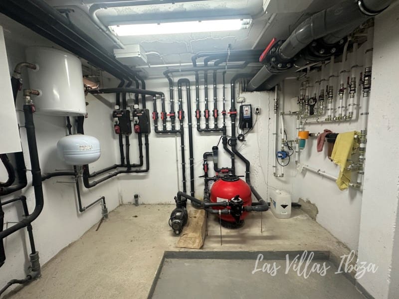 3 bedroom Villa for sale in Santa Eulalia / Santa Eularia with pool - € 3,250,000 (Ref: 9504667)