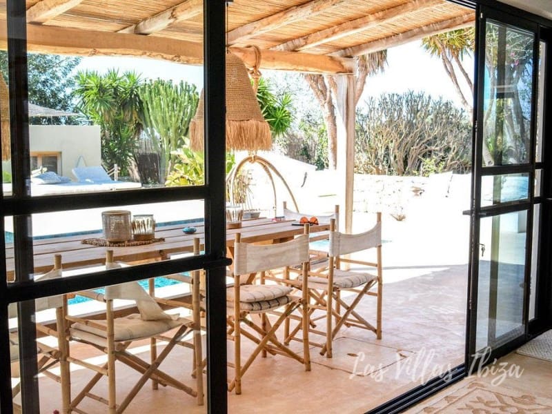 4 bedroom Villa for sale in Es Cubells - € 2,900,000 (Ref: 9535941)