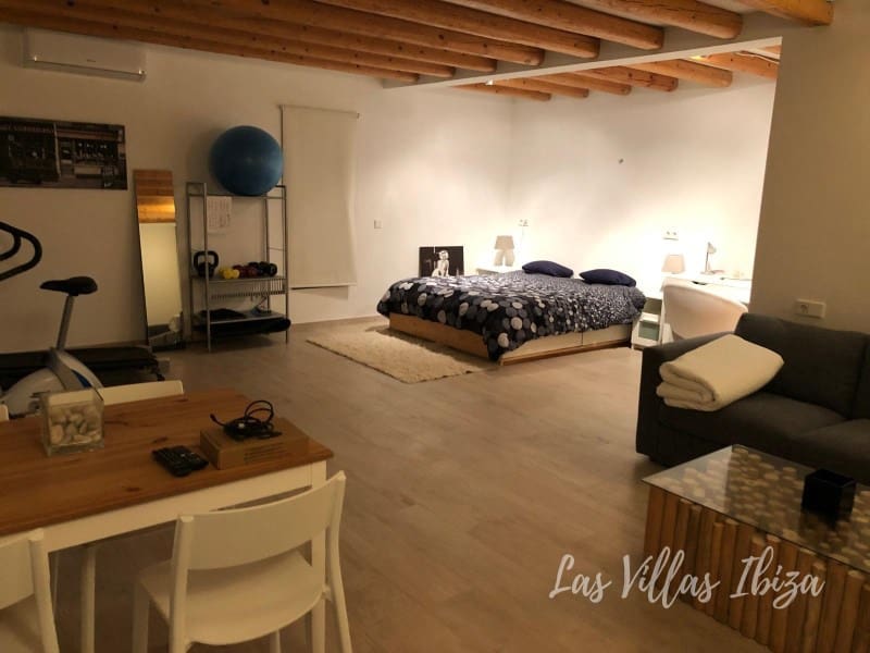 4 bedroom Villa for sale in Sant Jordi de Ses Salines with pool - € 2,180,000 (Ref: 9543386)