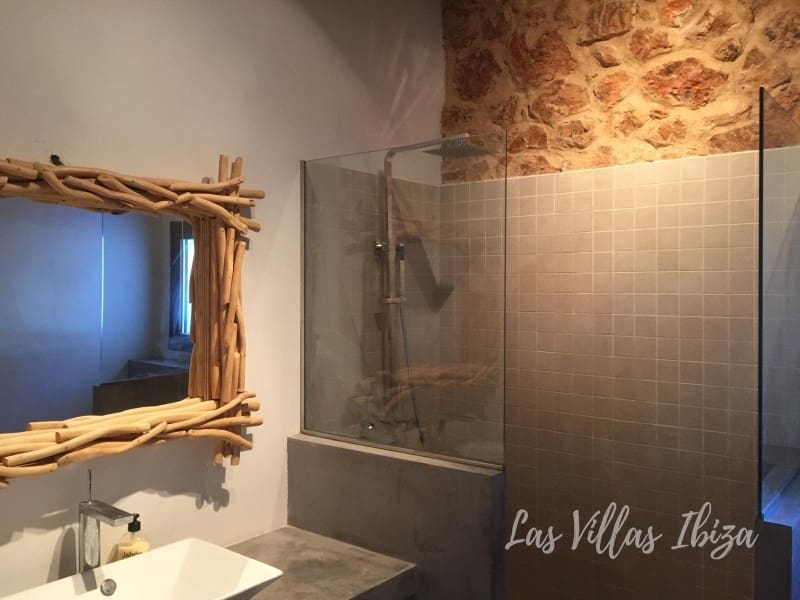 4 bedroom Villa for sale in Sant Jordi de Ses Salines with pool - € 2,180,000 (Ref: 9543386)