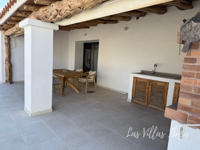 4 quarto Moradia para venda em Sant Jordi de Ses Salines, San Jose / Sant Josep de Sa Talaia com piscina - 2 180 000 € (Ref: 9543386)