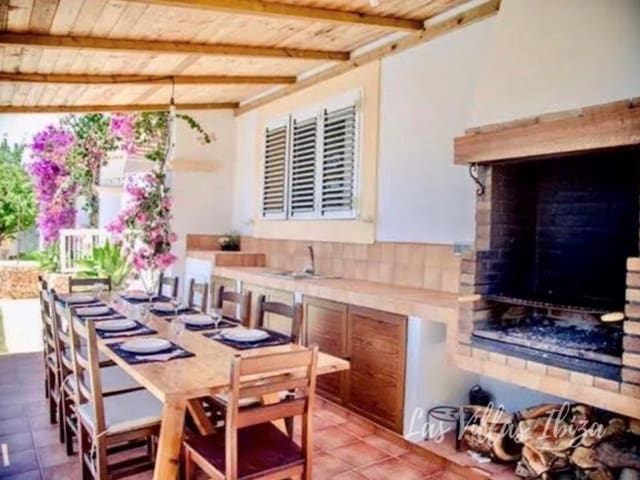 3 quarto Moradia para venda em Sant Jordi de Ses Salines, San Jose / Sant Josep de Sa Talaia - 1 850 000 € (Ref: 9547863)